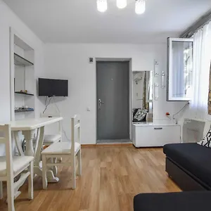 https://tasosi.alltbilisihotels.com